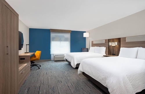Terre Haute Hotel | Holiday Inn Express Hotel & Suites Terre Haute by IHG