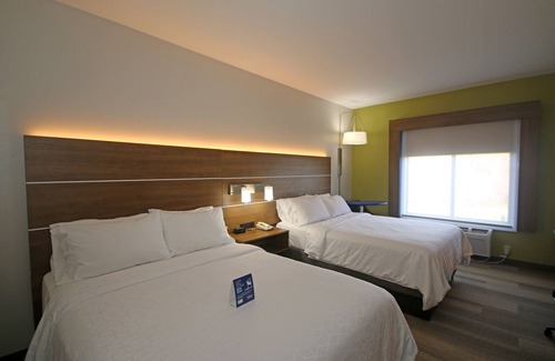 Greensboro Hotel | Holiday Inn Express Hotel & Suites Greensboro - East by IHG