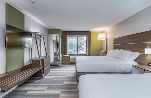 Roseland Hotel | Holiday Inn Express Hotel & Suites South Bend by IHG