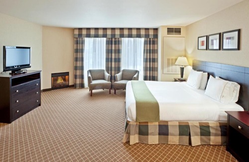 Marysville Hotel | Holiday Inn Express Hotel & Suites Marysville by IHG