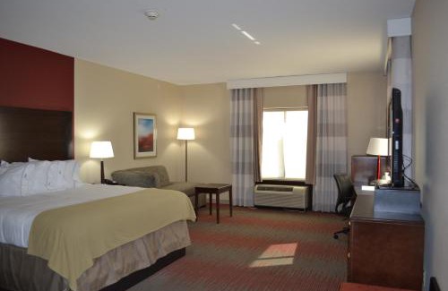 Duncan Hotel | Holiday Inn Express Hotel and Suites Duncan by IHG