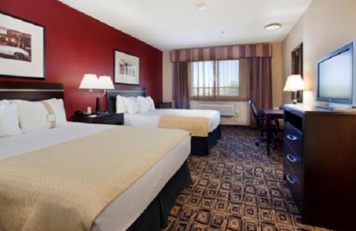 Duncan Hotel | Holiday Inn Express Hotel and Suites Duncan by IHG