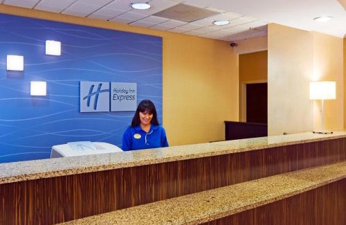 Ludlam Hotel | Holiday Inn Express Hotel & Suites Kendall East-Miami by IHG