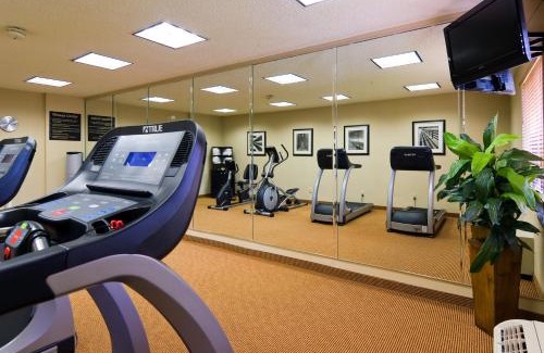 Ludlam Hotel | Holiday Inn Express Hotel & Suites Kendall East-Miami by IHG
