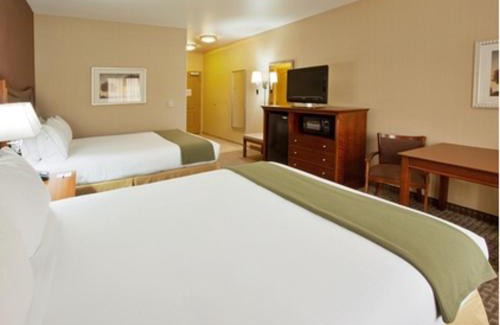 Willows Hotel | Holiday Inn Express Hotel & Suites Willows by IHG