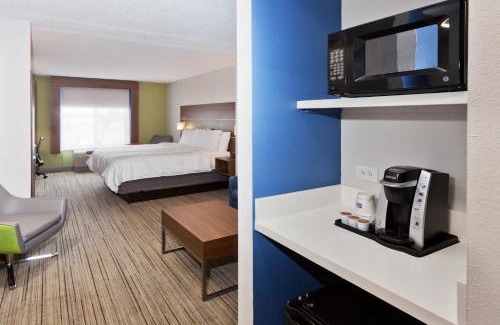 Dothan Hotel | Holiday Inn Express Hotel & Suites Dothan North by IHG