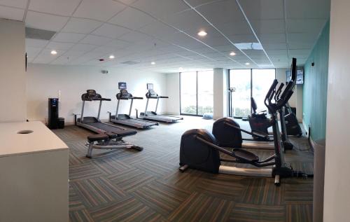 Hialeah Hotel | Holiday Inn Express Hotel & Suites Miami - Hialeah by IHG