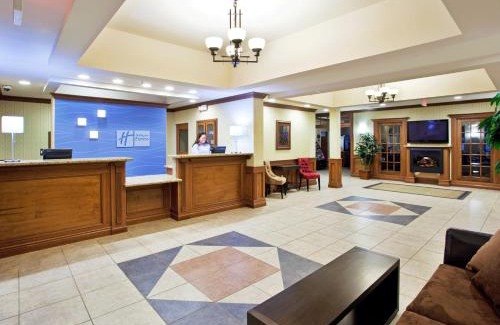 Howell Hotel | Holiday Inn Express Hotel & Suites Howell by IHG