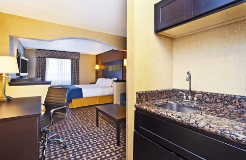 Wabash Hotel | Holiday Inn Express Hotel & Suites Wabash by IHG