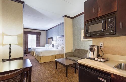 Byram Hotel | Holiday Inn Express Hotel & Suites Byram by IHG