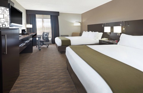 Colby Hotel | Holiday Inn Express Hotel & Suites Colby by IHG