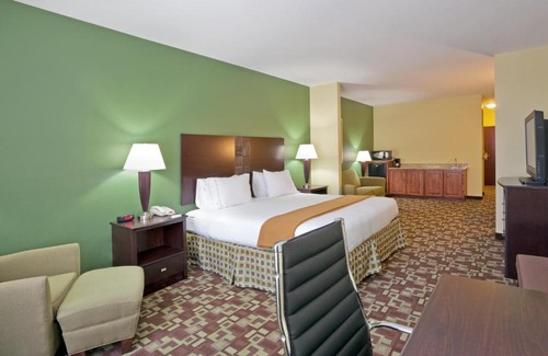 Dumas Hotel | Holiday Inn Express Hotel & Suites Dumas by IHG