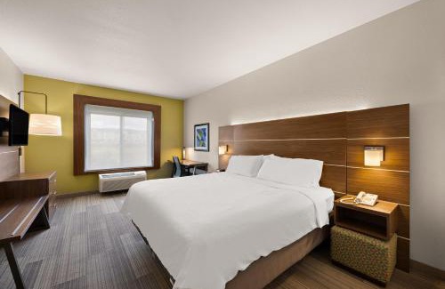 Limon Hotel | Holiday Inn Express Hotel & Suites Limon I-70/Exit 359 by IHG