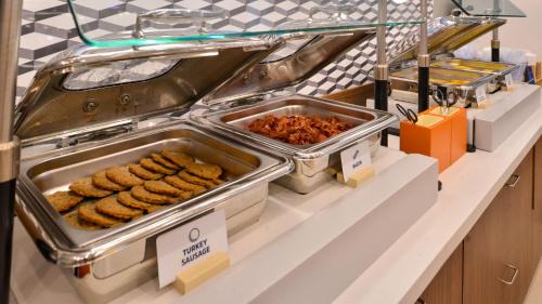 Yuma Hotel | Holiday Inn Express Hotel & Suites Yuma by IHG