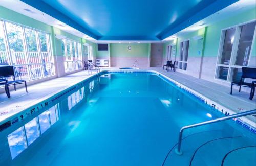 Crestview Hotel | Holiday Inn Express Hotel & Suites Crestview South I-10 by IHG