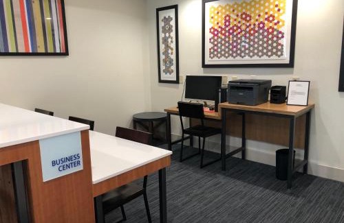 Franklin Hotel | Holiday Inn Express Hotel & Suites Franklin by IHG