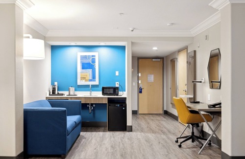 Nut Tree Hotel | Holiday Inn Express Hotel & Suites Vacaville by IHG