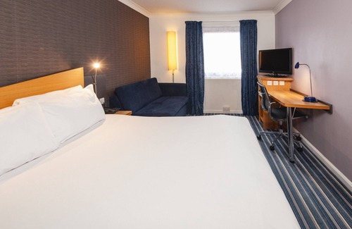 Inverness Hotel | Holiday Inn Express Inverness by IHG