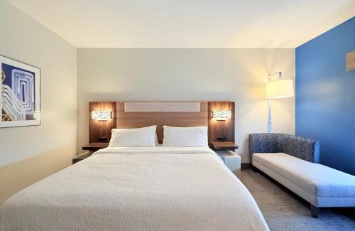 Kenedy Hotel | Holiday Inn Express Kenedy by IHG
