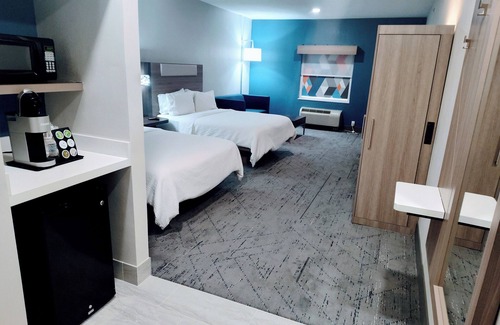 Kenedy Hotel | Holiday Inn Express Kenedy by IHG