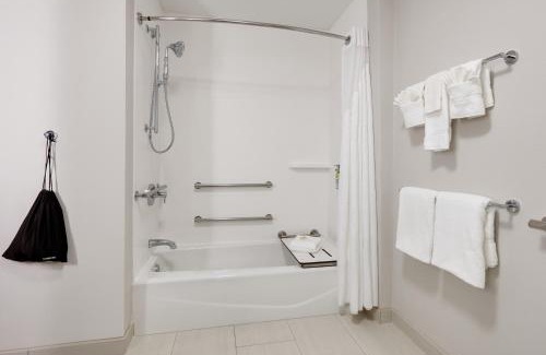 Kermit Hotel | Holiday Inn Express - Kermit by IHG