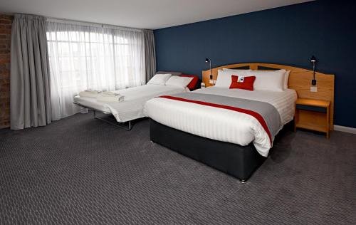 The Docks Hotel | Holiday Inn Express Liverpool-Albert Dock by IHG