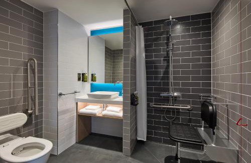 Shadwell Hotel | Holiday Inn Express London Limehouse by IHG