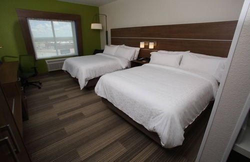 McCook Hotel | Holiday Inn Express McCook by IHG