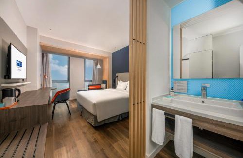 Dongpo District Hotel | Holiday Inn Express Meishan Dongpo by IHG