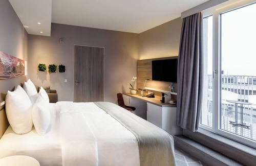 Berg am Laim Hotel | Holiday Inn Express Munich - City East by IHG