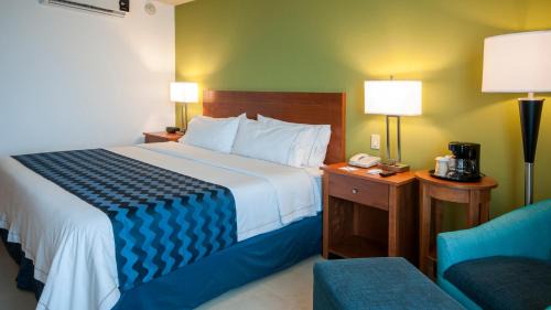El Tezal Resort | Holiday Inn Express Cabo San Lucas by IHG