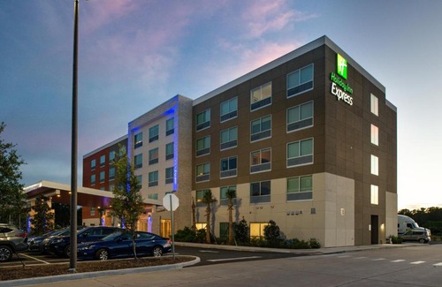 Orlando Hotel | Holiday Inn Express Orlando - South Park by IHG