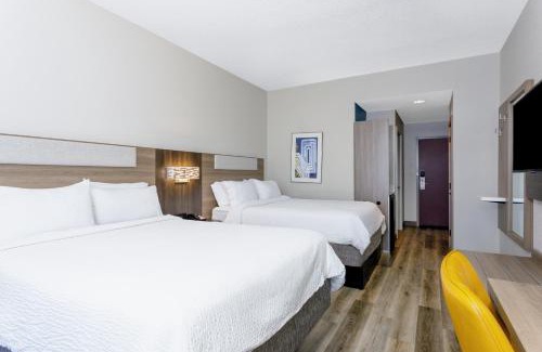 Fairvilla Hotel | Holiday Inn Express Orlando-Ocoee East by IHG