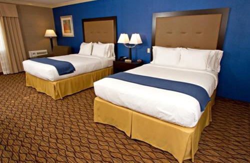 Port Hueneme Hotel | Holiday Inn Express Port Hueneme by IHG