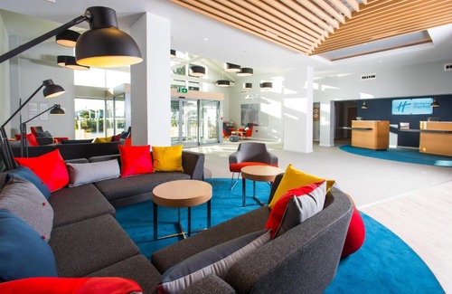 Portsmouth Hotel | Holiday Inn Express Portsmouth – North by IHG