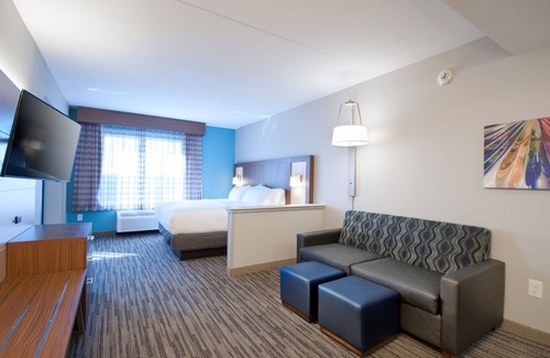 Stafford Hotel | Holiday Inn Express Quantico - Stafford by IHG