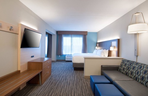 Stafford Hotel | Holiday Inn Express Quantico - Stafford by IHG