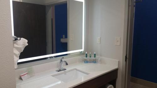 Slidell Hotel | Holiday Inn Express Slidell by IHG