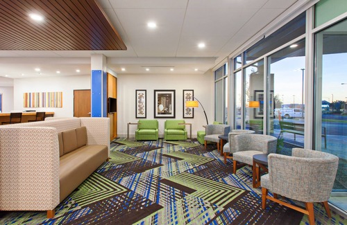 Moses Lake Hotel | Holiday Inn Express & Suites Moses Lake by IHG