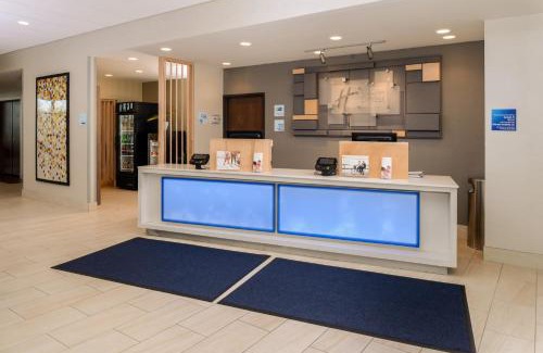 Moundsville Hotel | Holiday Inn Express & Suites - Moundsville by IHG