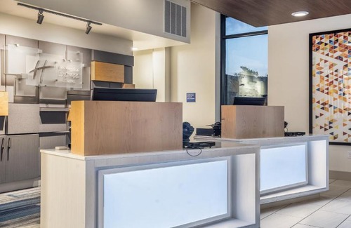 Platteville Hotel | Holiday Inn Express & Suites Platteville by IHG