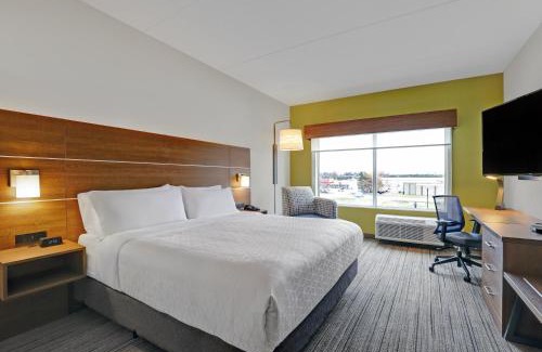 Port Elgin Hotel | Holiday Inn Express & Suites - Port Elgin