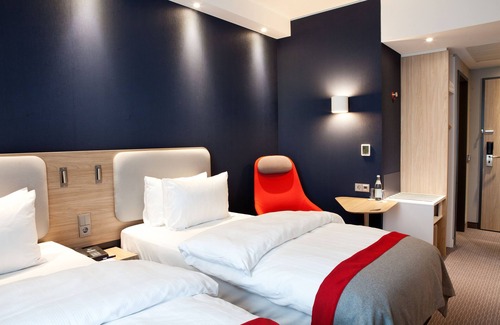 Allschwil Hotel | Holiday Inn Express & Suites Basel Allschwil by IHG