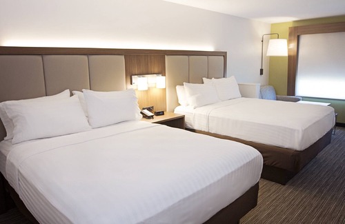 Greenwood Hotel | Holiday Inn Express & Suites Greenwood Mall by IHG