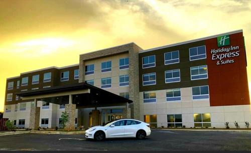 Withrow Hotel | Holiday Inn Express & Suites - Bardstown by IHG
