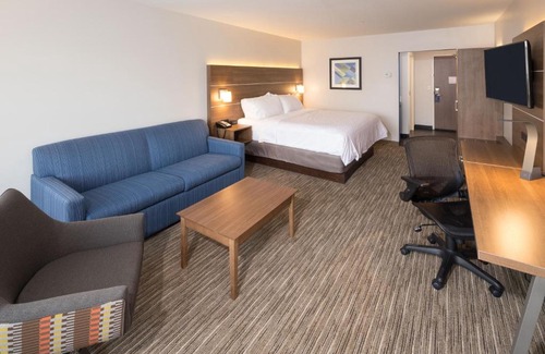 Kalamazoo Hotel | Holiday Inn Express & Suites - Kalamazoo West by IHG