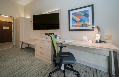 Southaven Hotel | Holiday Inn Express & Suites - Southaven Central - Memphis by IHG