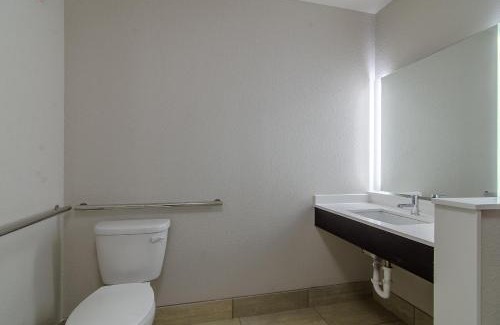 Atchison Hotel | Holiday Inn Express & Suites - Atchison by IHG