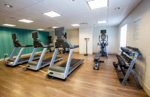 Bethlehem Hotel | Holiday Inn Express & Suites Bethlehem Arpt-Allentown Area
