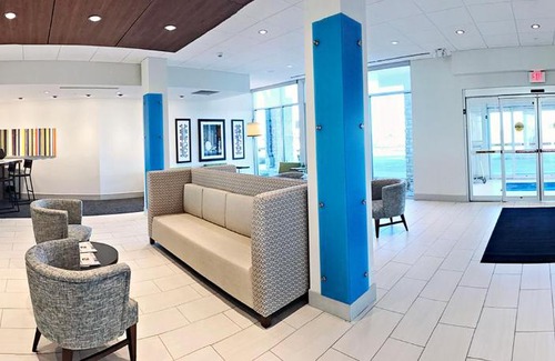 Sterling Hotel | Holiday Inn Express & Suites - Sterling by IHG
